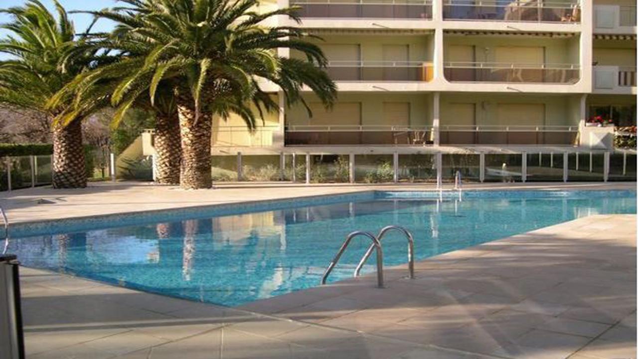 Le Riviera Apartment